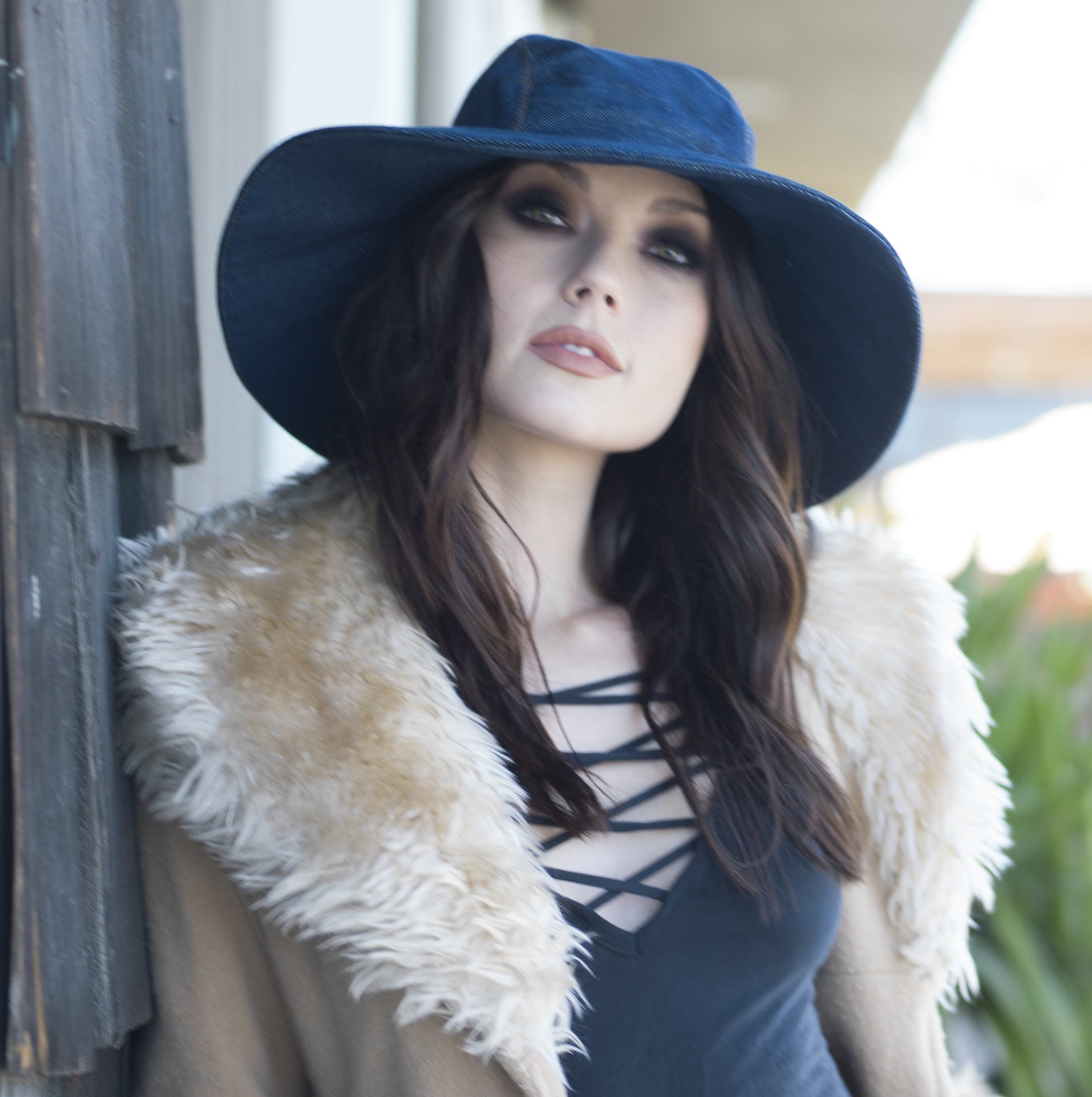 Wide Brim Denim Hat with Flexible Wide Brim